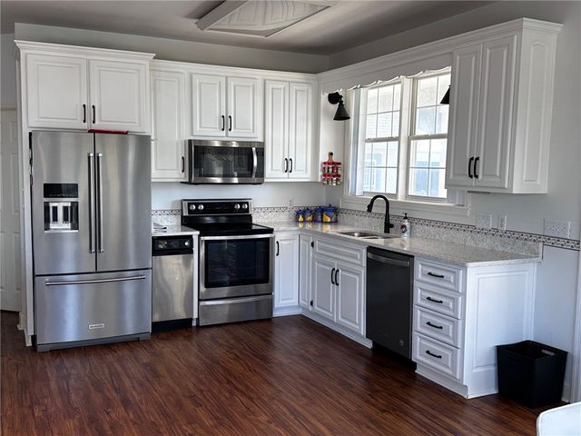 702 Cedar Street, St Simons Island, GA 31522