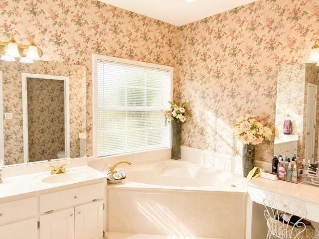 2 Coronado Drive, Hot Springs Village, AR 71909