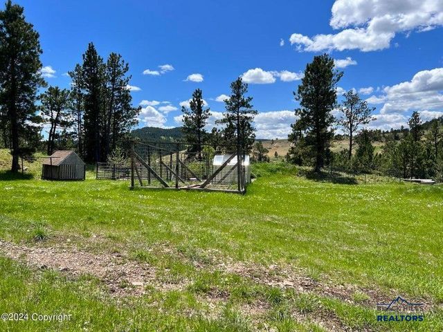 183 CROOKED PINE TRL, Four Corners, WY 82715
