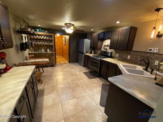 183 CROOKED PINE TRL, Four Corners, WY 82715