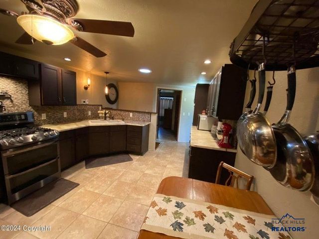 183 CROOKED PINE TRL, Four Corners, WY 82715