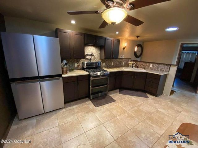 183 CROOKED PINE TRL, Four Corners, WY 82715