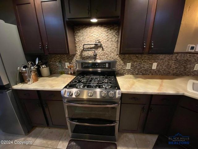 183 CROOKED PINE TRL, Four Corners, WY 82715