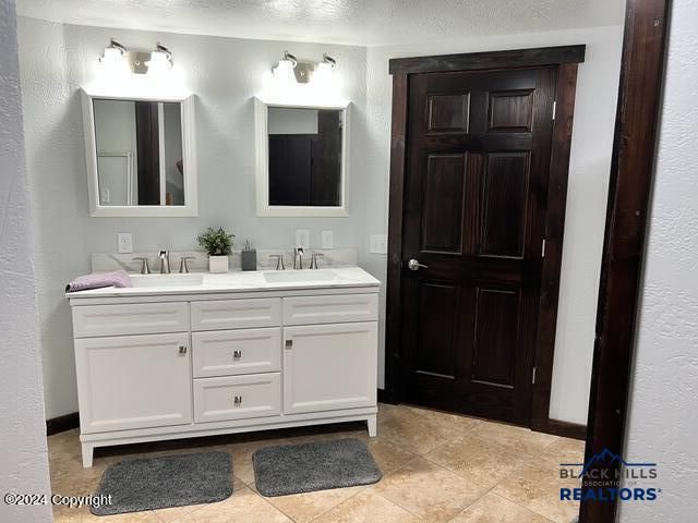 183 CROOKED PINE TRL, Four Corners, WY 82715