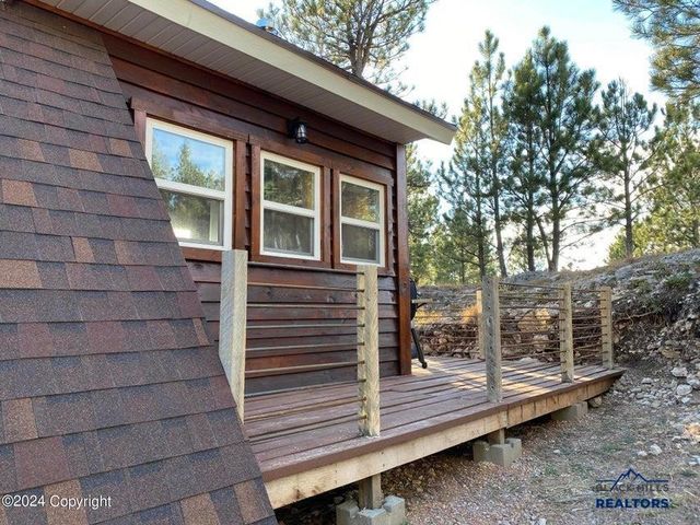 183 CROOKED PINE TRL, Four Corners, WY 82715