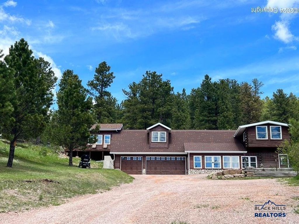 183 CROOKED PINE TRL, Four Corners, WY 82715
