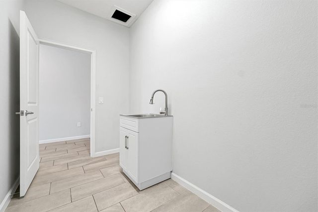 1121 HENDON LOOP, Davenport, FL 33837
