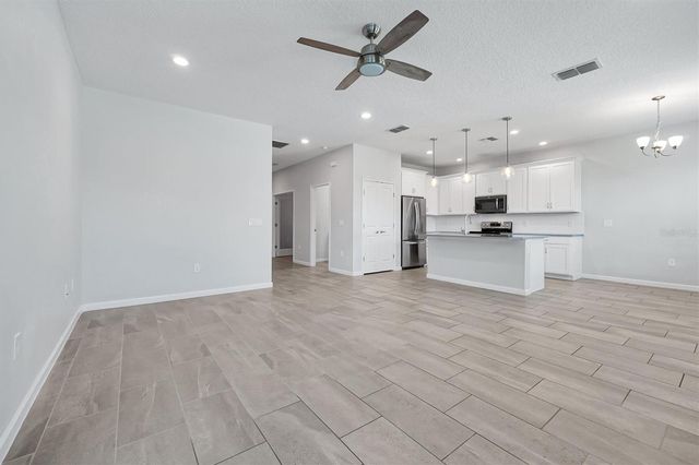 1121 HENDON LOOP, Davenport, FL 33837