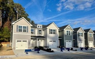 232 Summit PATH, Franklin, VA 23851