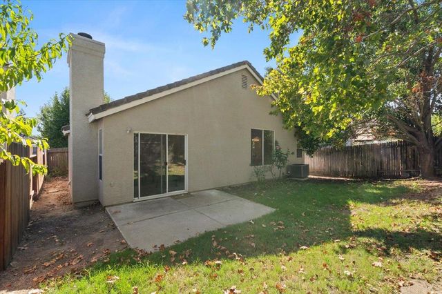 8817 Alder Grove Pl, Elk Grove, CA 95624