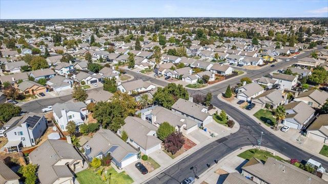 8817 Alder Grove Pl, Elk Grove, CA 95624