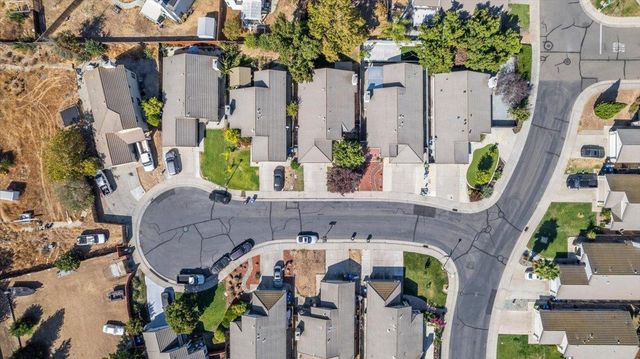 8817 Alder Grove Pl, Elk Grove, CA 95624