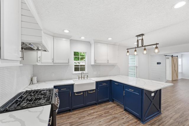 2044 Des Jardines Street, Houston, TX 77023