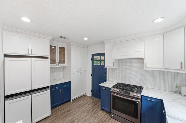2044 Des Jardines Street, Houston, TX 77023