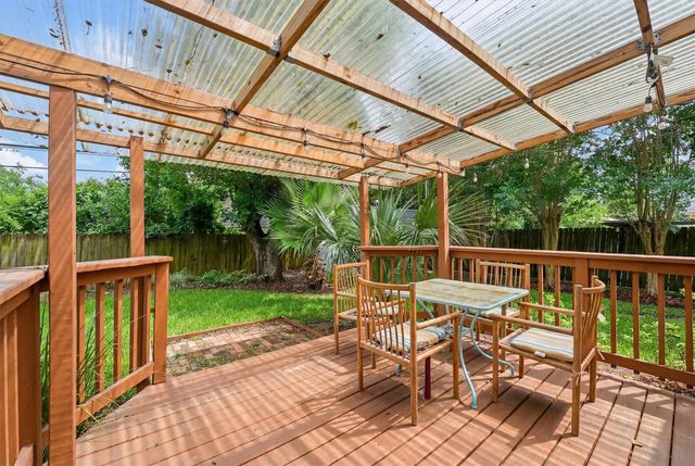 2044 Des Jardines Street, Houston, TX 77023