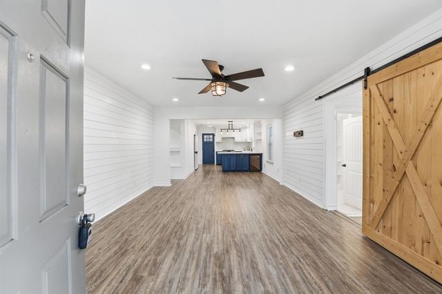 2044 Des Jardines Street, Houston, TX 77023
