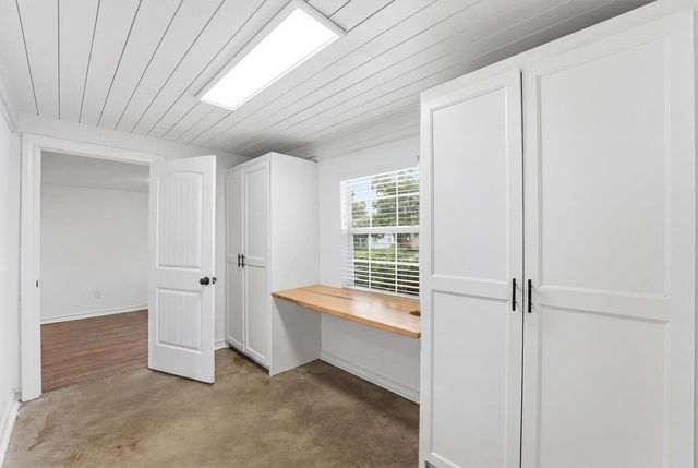 2044 Des Jardines Street, Houston, TX 77023