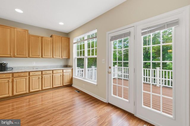 8108 DOVE COTTAGE CT, Lorton, VA 22079