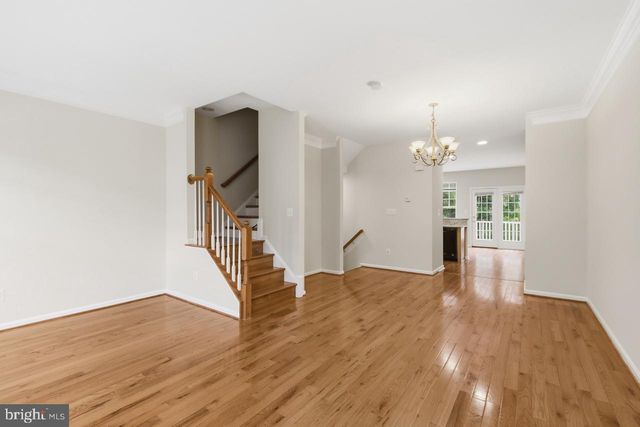 8108 DOVE COTTAGE CT, Lorton, VA 22079