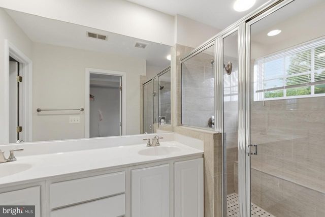 8108 DOVE COTTAGE CT, Lorton, VA 22079