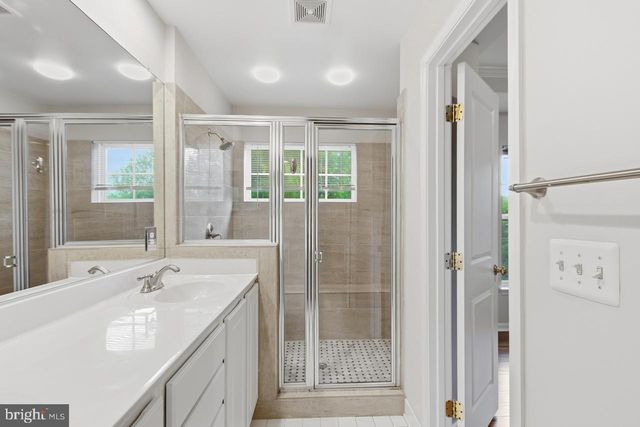 8108 DOVE COTTAGE CT, Lorton, VA 22079