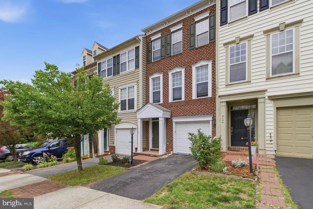 8108 DOVE COTTAGE CT, Lorton, VA 22079