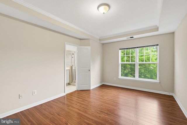 8108 DOVE COTTAGE CT, Lorton, VA 22079