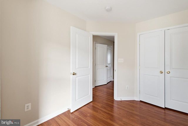 8108 DOVE COTTAGE CT, Lorton, VA 22079
