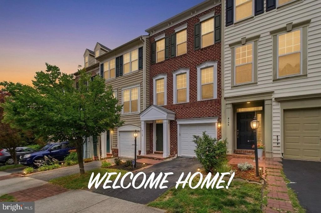 8108 DOVE COTTAGE CT, Lorton, VA 22079