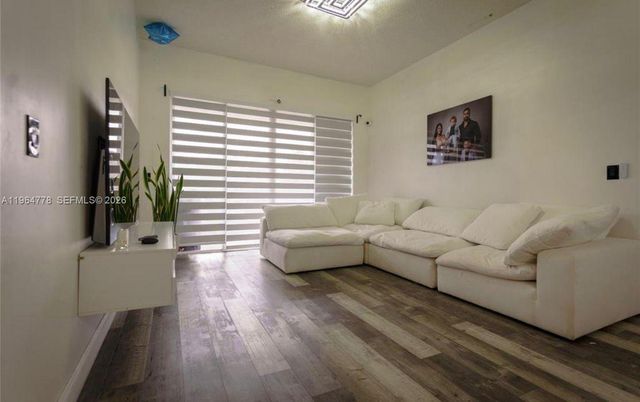 2721 Ocean Club Blvd 303, Hollywood, FL 33019