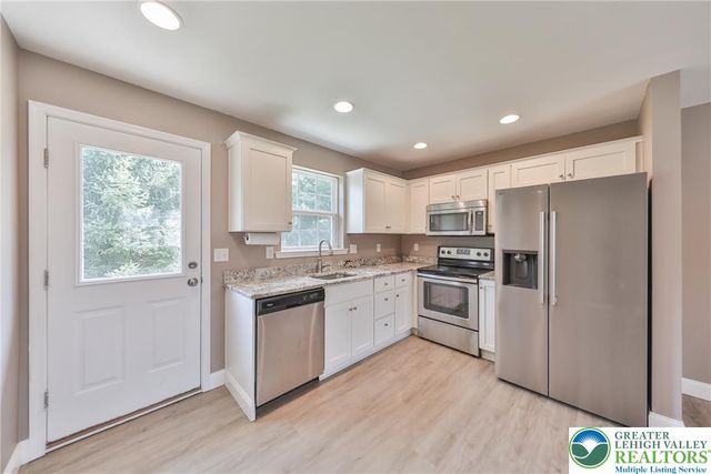312 Central Park Avenue, Bethlehem City, PA 18018