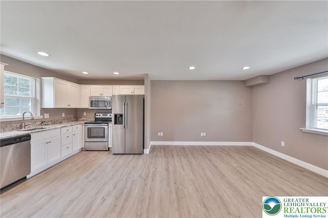 312 Central Park Avenue, Bethlehem City, PA 18018