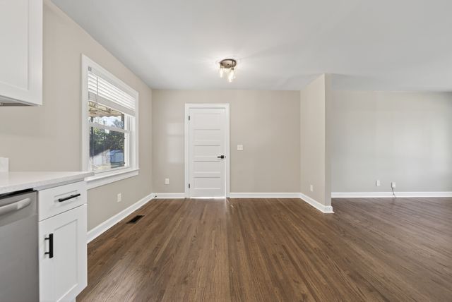 403 W Hite St, Gallatin, TN 37066