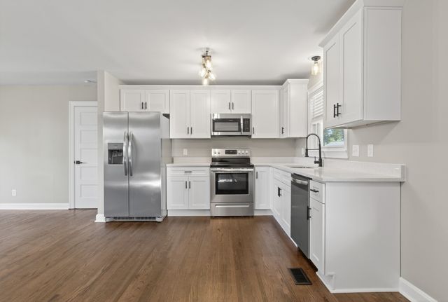 403 W Hite St, Gallatin, TN 37066