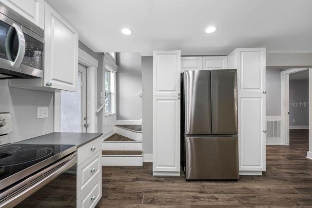 4466 57TH AVENUE N, St Petersburg, FL 33714