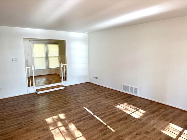 4290 Wendell Road, West Bloomfield, MI 48323