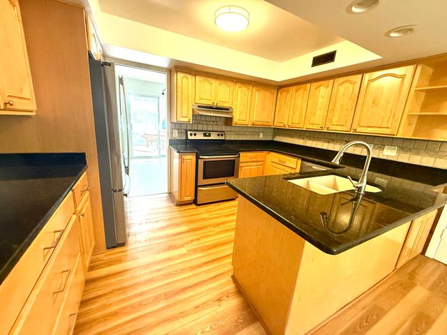 4290 Wendell Road, West Bloomfield, MI 48323