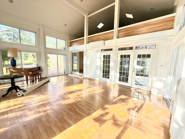4290 Wendell Road, West Bloomfield, MI 48323