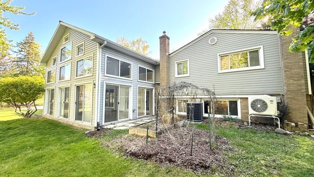 4290 Wendell Road, West Bloomfield, MI 48323