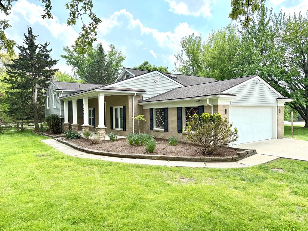 4290 Wendell Road, West Bloomfield, MI 48323