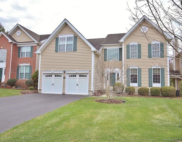 216 Roosevelt Drive, Fishkill, NY 12524