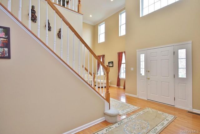 216 Roosevelt Drive, Fishkill, NY 12524