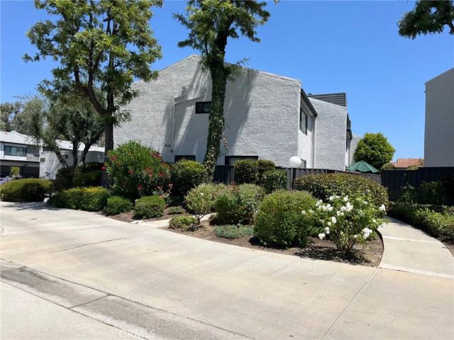 11311 Tampa 17, Porter Ranch, CA 91326