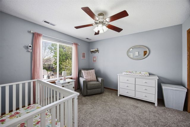 3516 Prairie Creek Road SW, Cedar Rapids, IA 52404