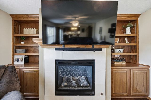 3516 Prairie Creek Road SW, Cedar Rapids, IA 52404
