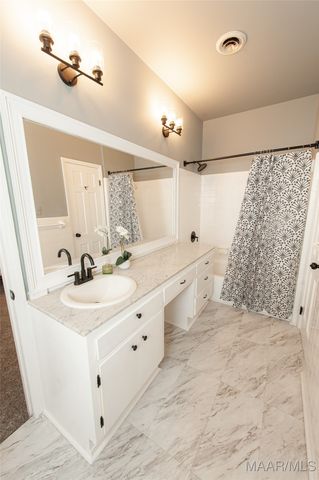 3051 Hill Hedge Drive, Montgomery, AL 36111