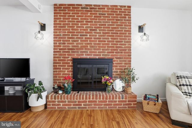 6136 FRIAR RD, Harrisburg, PA 17111