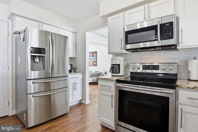 6136 FRIAR RD, Harrisburg, PA 17111