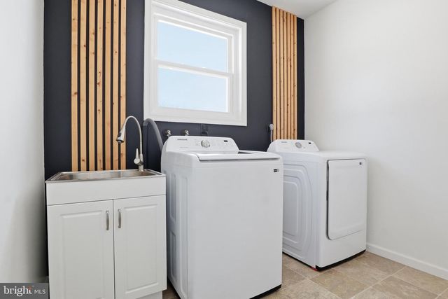 6136 FRIAR RD, Harrisburg, PA 17111