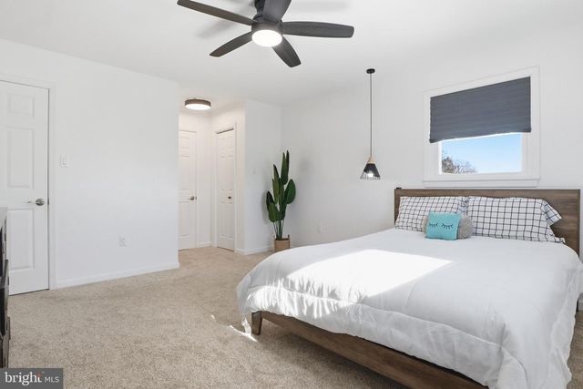 6136 FRIAR RD, Harrisburg, PA 17111